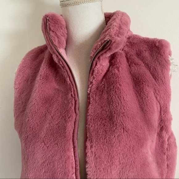 J. Crew • Gauva Berry Pink Faux Fur Vest - Picture 6 of 10